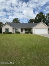 Building Photo - 303 Nina Ct