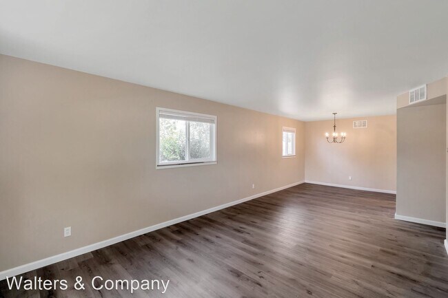 Foto del edificio - 3 br, 2 bath House - 1298 Wheeling St.