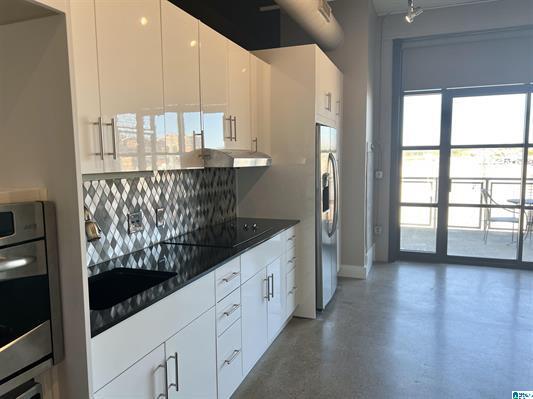 Building Photo - 2201 5th Ave S