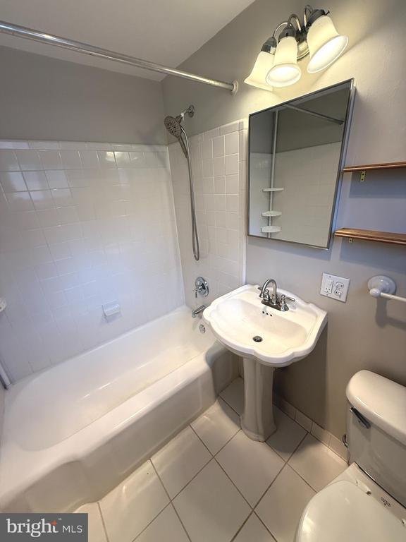 Foto del edificio - 3254 Valley Dr