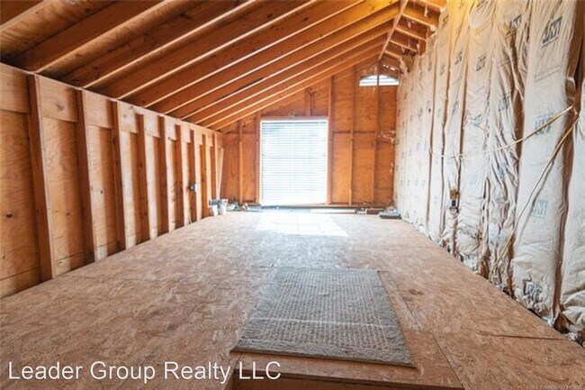 Building Photo - 4 br, 4 bath House - 1306 Country Club Rd