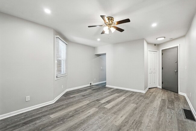 Foto del edificio - 400 Perrysville Ave