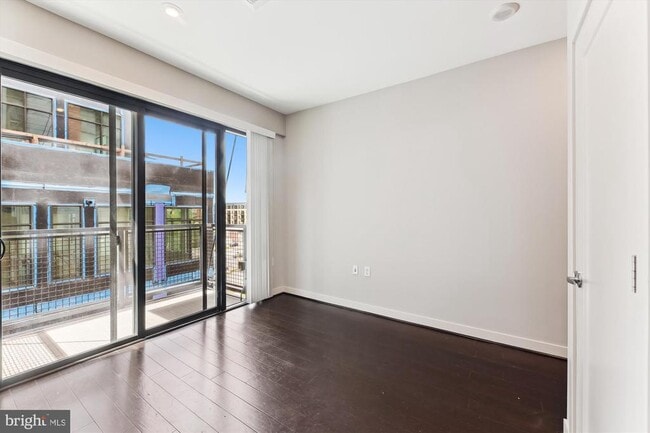 Foto del edificio - 1320 Fenwick Ln