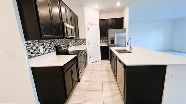 Building Photo - 1151 Pomelo St