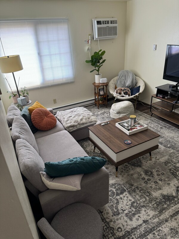 Foto principal - 454 W Dayton St
