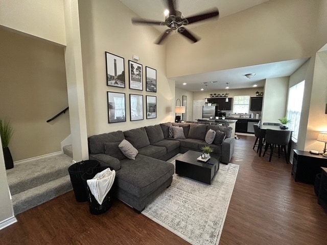 Photo - 735 Meadow Ln House