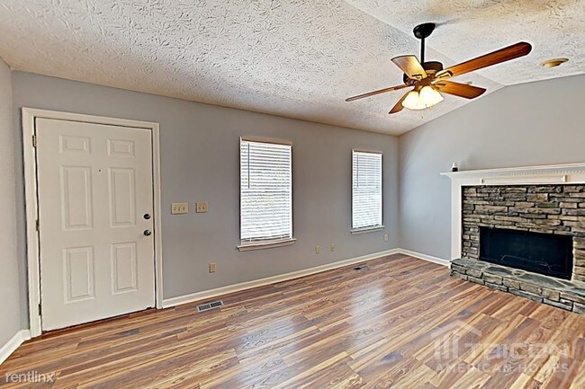 Building Photo - 155 Brooke Dr