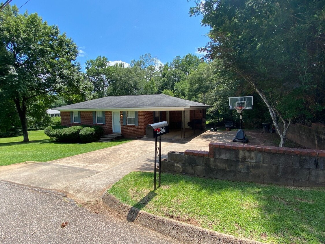 Primary Photo - 6607 24th Ave