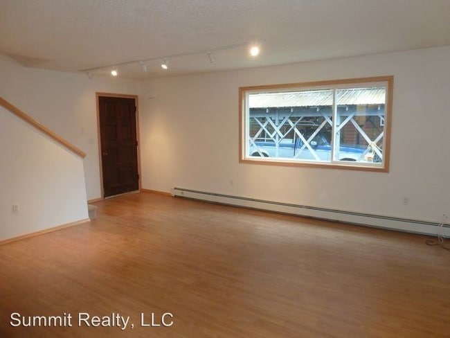 Building Photo - 8748 Trinity Dr