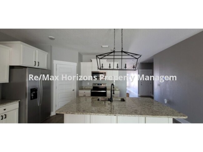 Foto del edificio - Great Arbor Place Home!