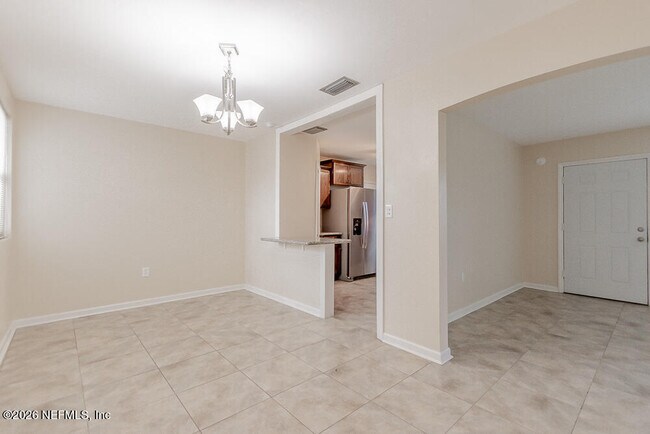 Building Photo - 848 Glynlea Rd
