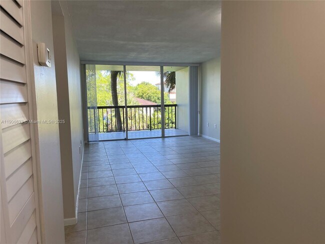 Foto del edificio - 10815 SW 112th Ave