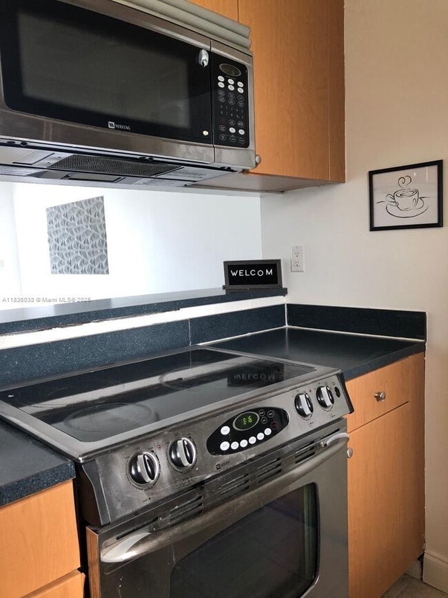 Foto del edificio - 665 NE 83rd Terrace