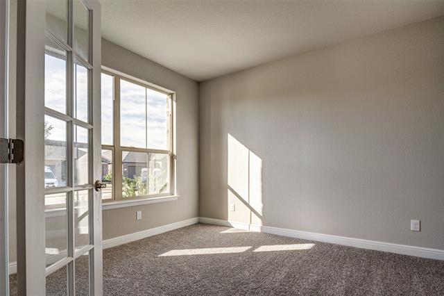 Building Photo - 813 Blackhorse Trl