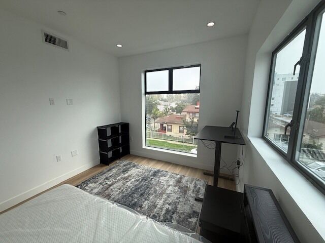 Foto del edificio - 1200 W 37th Dr