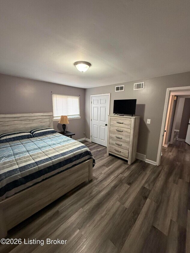 Building Photo - 4535 Stonestreet Rd