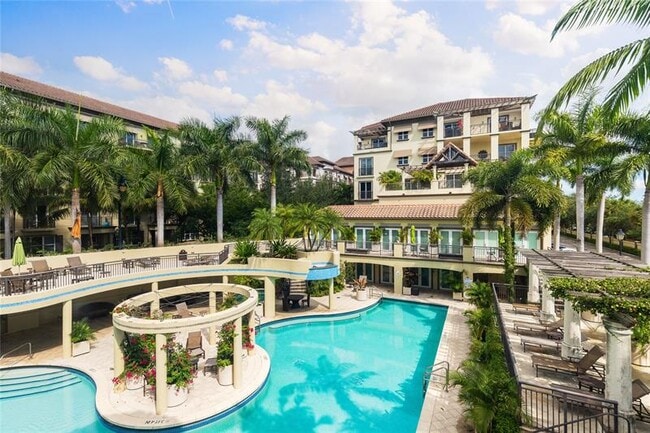 Building Photo - 2633 NE 14th Ave