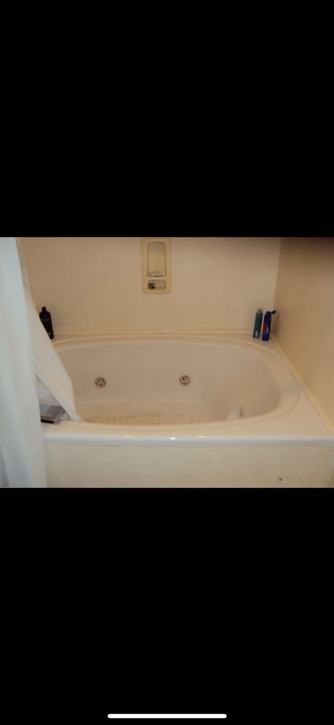 Foto del edificio - 2730 Brownsboro Rd