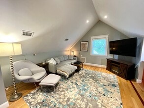 Building Photo - 247 Savin Hill Ave