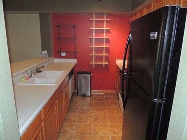 Foto del edificio - $1,375| 2 Bedroom, 2.5 Bathroom Town Home ...
