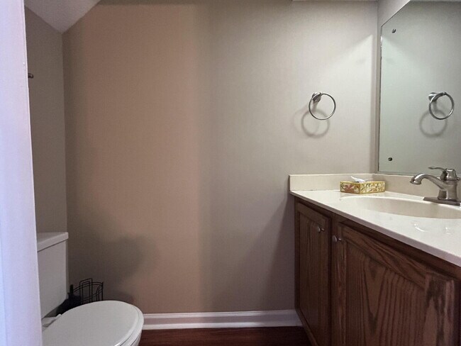 Foto del edificio - 2 Bed / 2.5 Bath Townhome in Willow Run