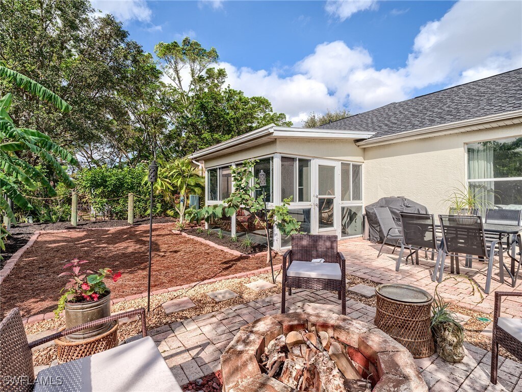 Foto principal - 15004 Cloverdale Dr