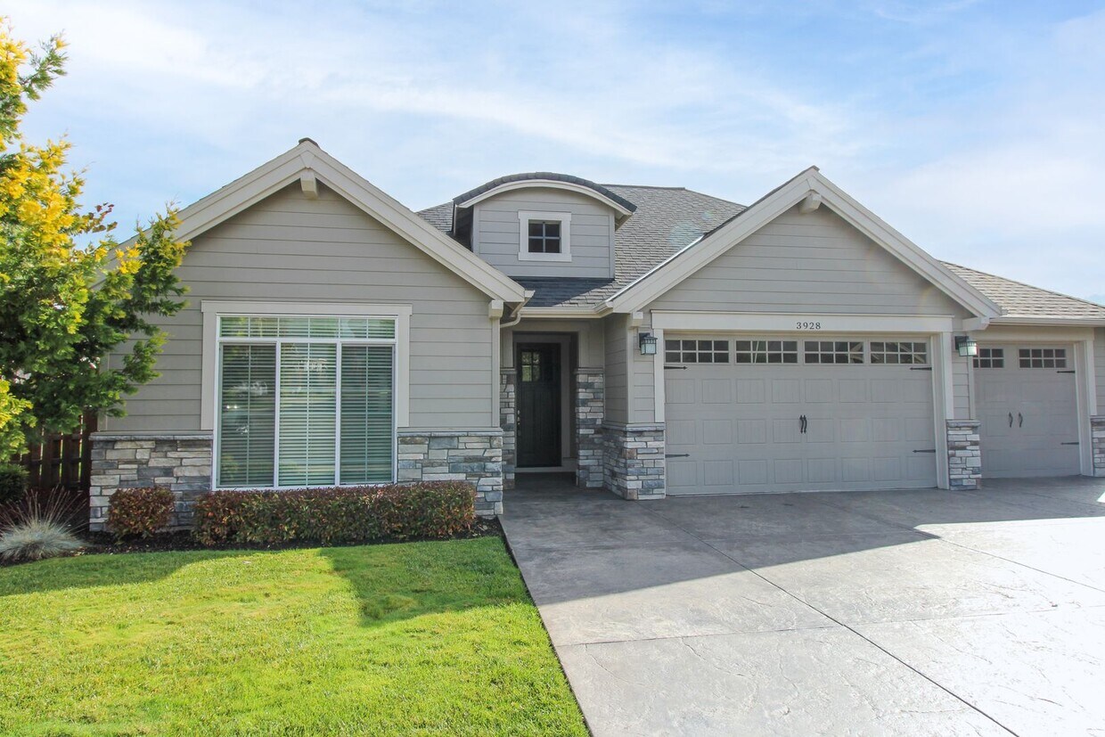 Foto principal - 3928 Shale Ave S