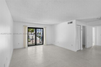 Building Photo - 1225 West Dr