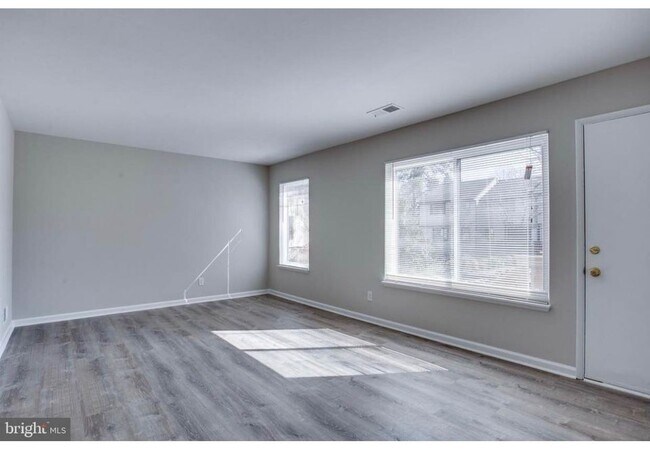Foto del edificio - 1811 Westwind Way