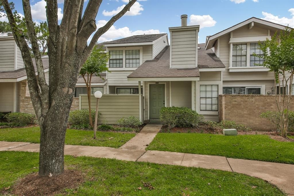 Foto principal - 11889 Bob White Dr