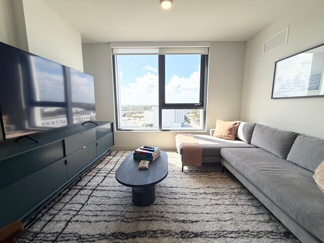 Foto del edificio - 168 NW 30th St