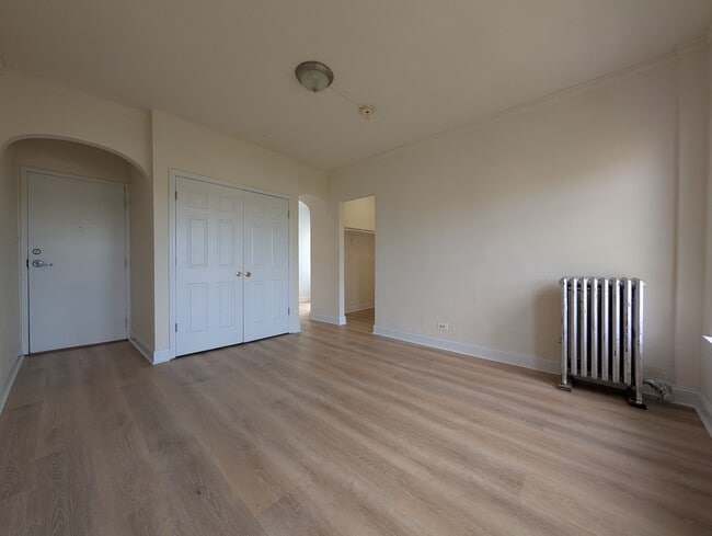 Foto del edificio - 5412 N Kenmore Ave