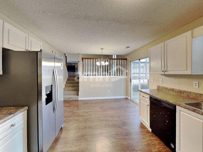 Foto del edificio - 32 Alston Ln SW