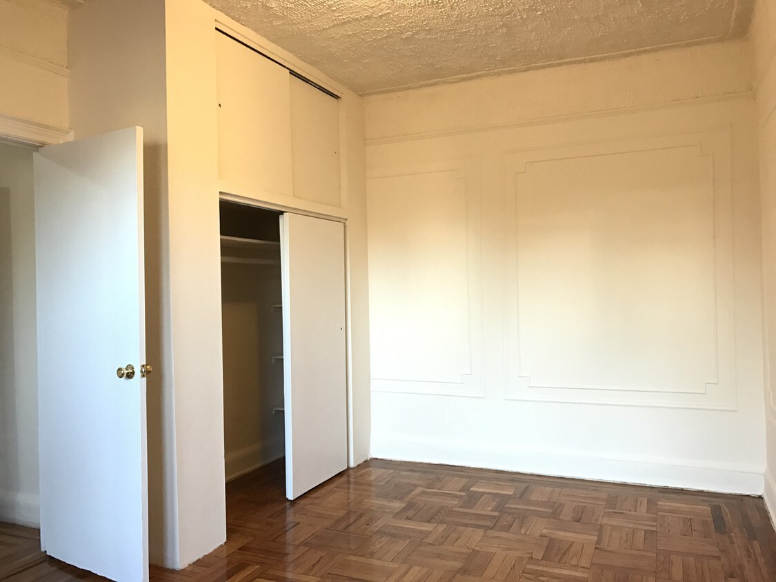 Primary Photo - 6903 6th Ave
