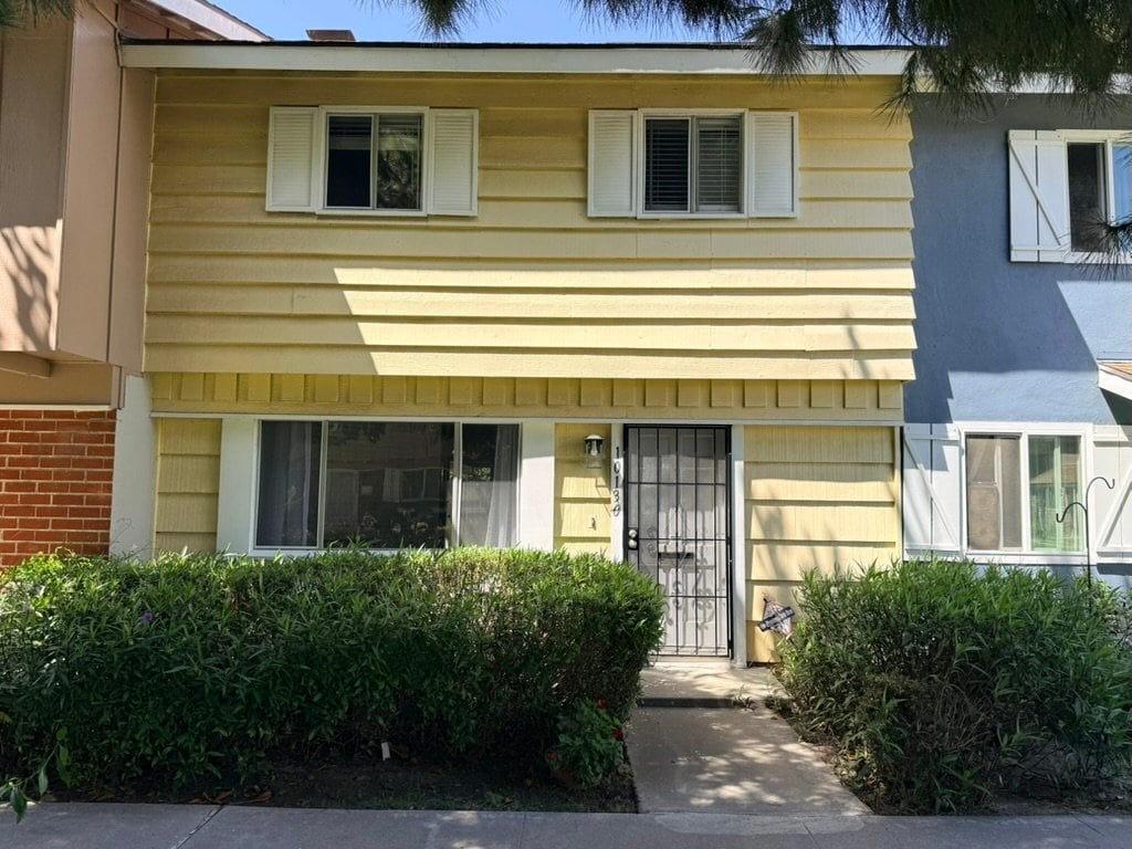 Photo - 10130 Hull Dr (Huntington Beach, CA)