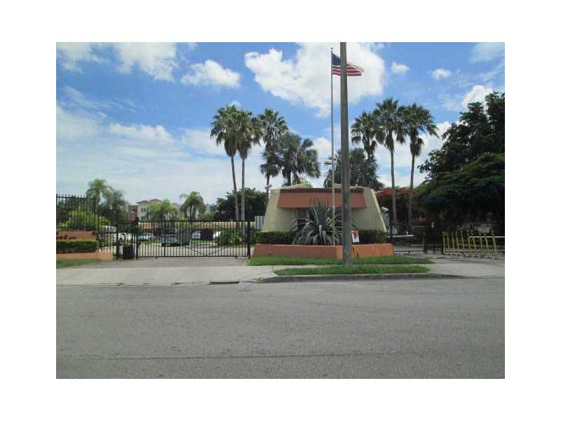 Primary Photo - 11040 SW 196th St