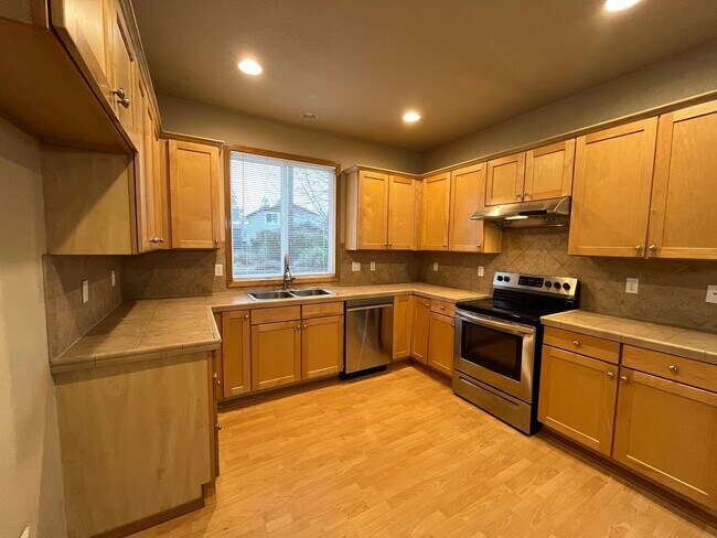 Foto del edificio - Charming Woodstock 4-Bed, 2.5 Bath Home wi...