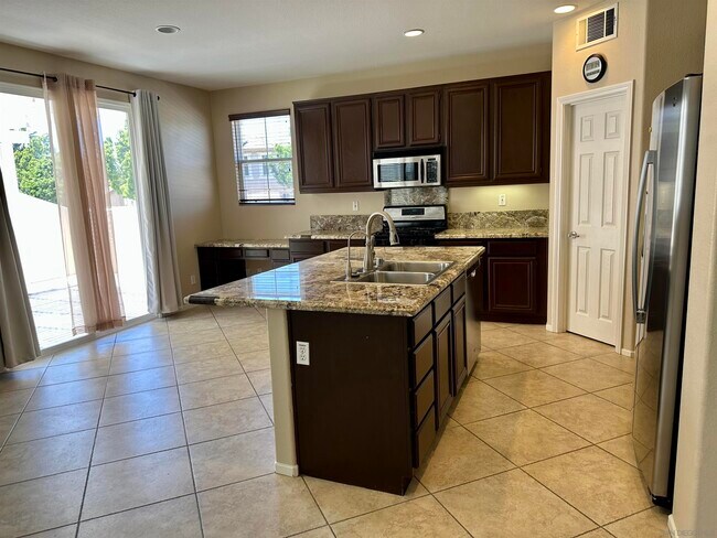 Building Photo - 2663 Table Rock Ave