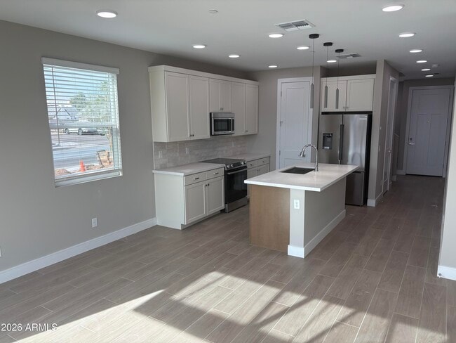 Foto del edificio - 1015 E Pasadena Ave