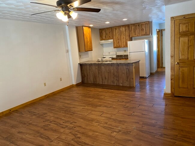 Open kitchen - 1073 Lakeshore