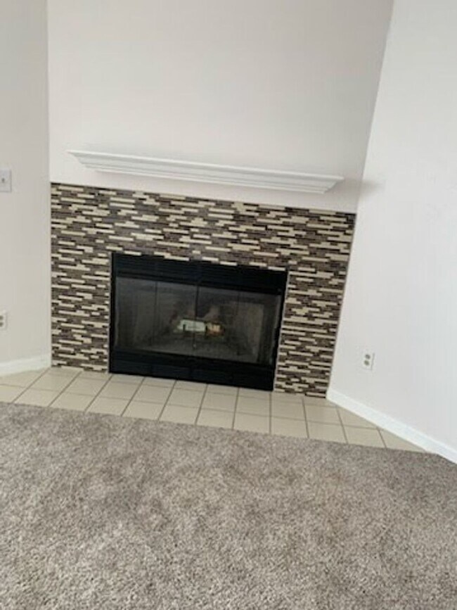 Foto del edificio - CONDO NEAR THE BAY