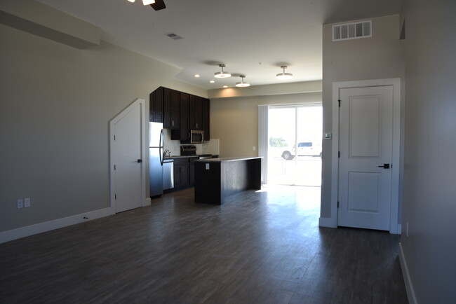 large kitchen - 4101 S Taft Hill Rd