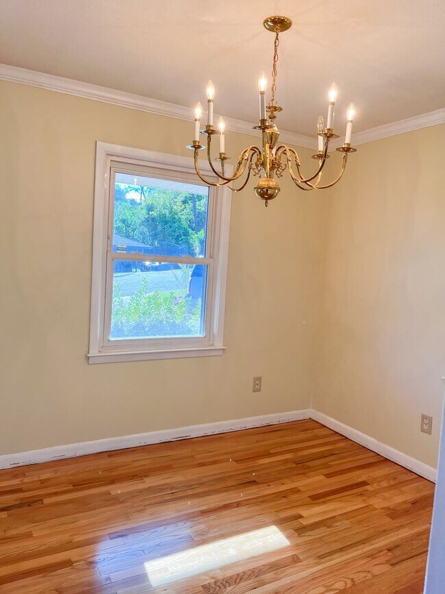 Foto del edificio - 2117 Clairmont Dr.
