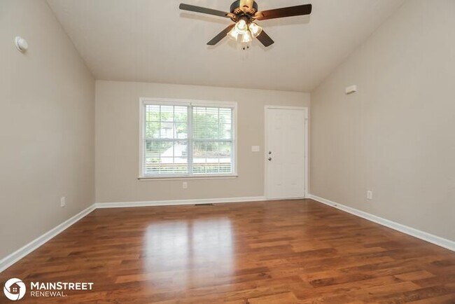 Foto del edificio - 187 CENTER ST, LA VERGNE, TN 37086