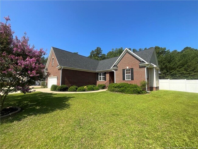Building Photo - 404 Windover Dr