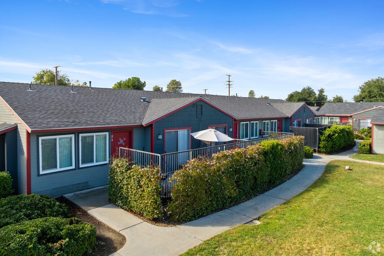 Primary Photo - Kirby Gardens Apartments