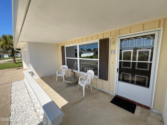 Building Photo - 25 Ocean Crest Dr