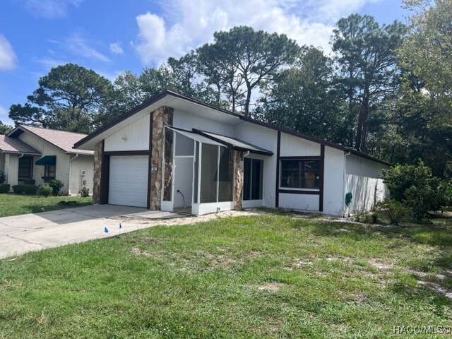 Building Photo - 100 Chinaberry Cir