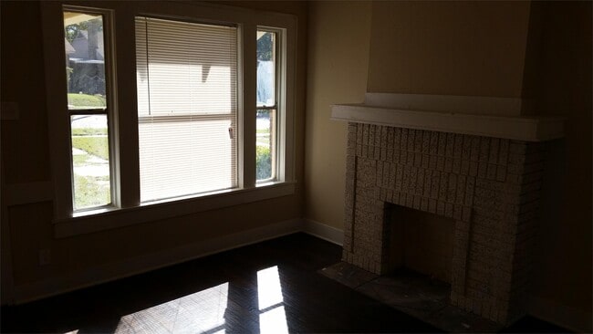 Building Photo - 3725 K Avenue