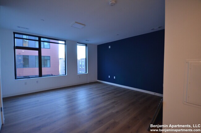 Foto del edificio - 89 Brighton Ave